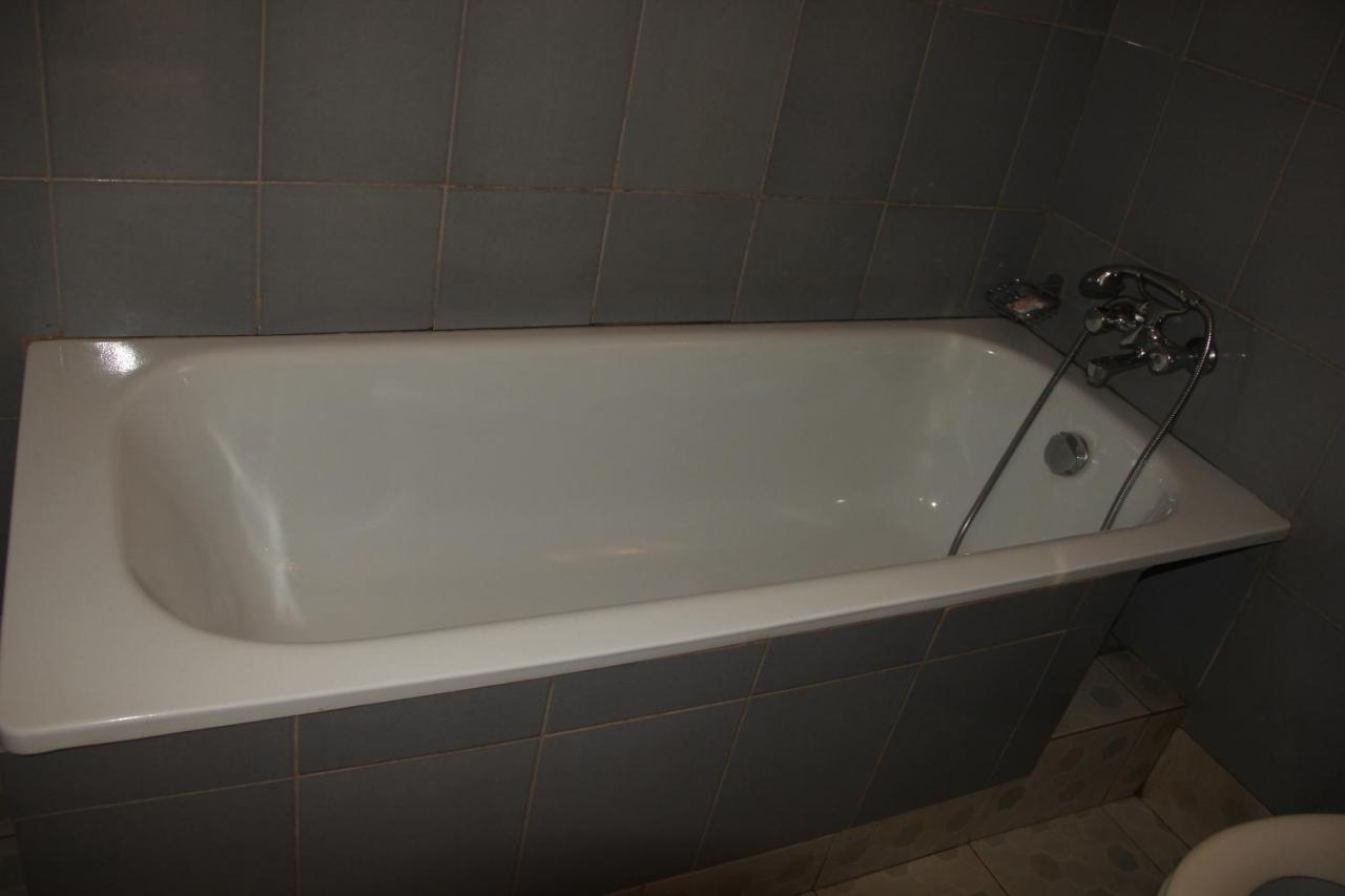 Motel Tuku Masindi Luaran gambar